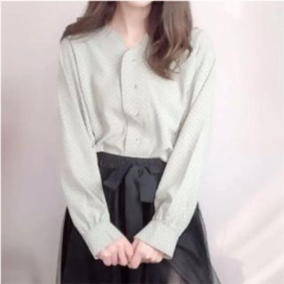 ナチュラルクチュール(natural couture)のtoyome スカラップ ドットブラウス  ミント(シャツ/ブラウス(長袖/七分))