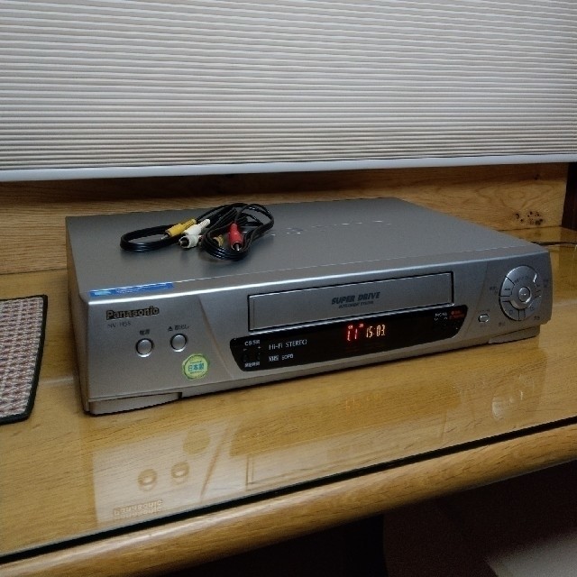 Panasonic(パナソニック)のVHS ビデオテープレコーダー Panasonic スマホ/家電/カメラのテレビ/映像機器(その他)の商品写真