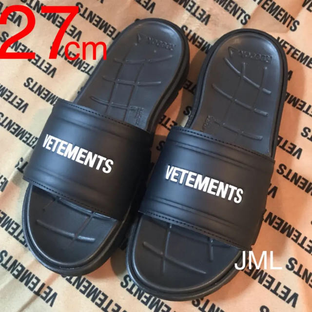 VETEMENTS  LOGO SLIDES メンズの靴/シューズ(サンダル)の商品写真