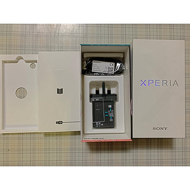 Xperia(エクスペリア)のxperia XZ1compact 香港版 スマホ/家電/カメラのスマートフォン/携帯電話(スマートフォン本体)の商品写真