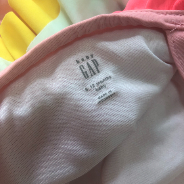 babyGAP(ベビーギャップ)のbabyGAP 水着 キッズ/ベビー/マタニティのベビー服(~85cm)(水着)の商品写真