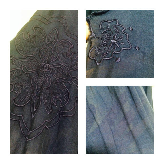 goocy(グースィー)のお値下げ インド刺繍ガウン NVY レディースのジャケット/アウター(その他)の商品写真