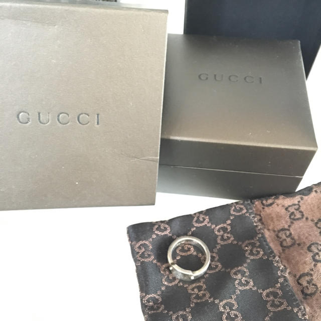 Gucci(グッチ)のグッチ 指輪 お値下げ レディースのアクセサリー(リング(指輪))の商品写真