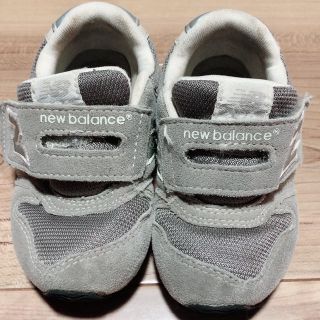 ニューバランス(New Balance)のニューバランス 14㎝ グレー (スニーカー)