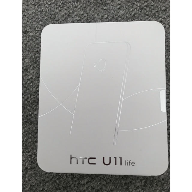 HTC(ハリウッドトレーディングカンパニー)の未開封品 HTC U11life  スマホ/家電/カメラのスマートフォン/携帯電話(スマートフォン本体)の商品写真