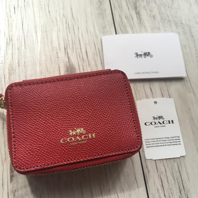 COACH(コーチ)のコーチピルケース　新品未使用 レディースのファッション小物(その他)の商品写真