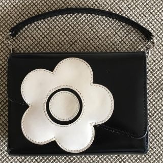 マリークワント(MARY QUANT)のマリークワント ストラップ付き折り財布(財布)