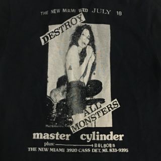 ジィヒステリックトリプルエックス(Thee Hysteric XXX)のジィ ヒステリック トリプルエックス  半袖(Tシャツ/カットソー(半袖/袖なし))