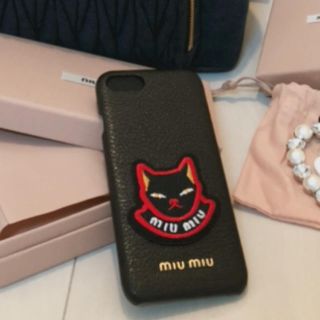 ミュウミュウ(miumiu)の新品未使用！miumiuねこiphoneケース(iPhoneケース)