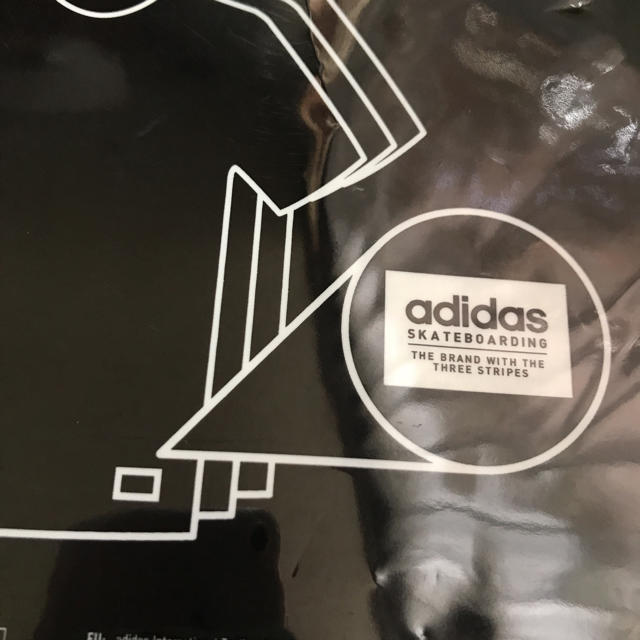 adidas(アディダス)の値下げ　新品 アディダス Tシャツ  メンズのトップス(Tシャツ/カットソー(半袖/袖なし))の商品写真