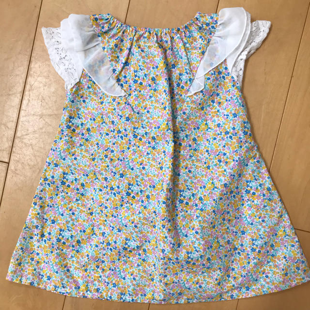 WILL MERY(ウィルメリー)の花柄 レース袖 ワンピース 90センチ キッズ/ベビー/マタニティのキッズ服女の子用(90cm~)(ワンピース)の商品写真