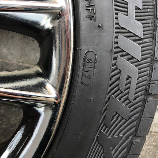 BRIDGESTONE(ブリヂストン)のタイヤ アルミ 4本セット  17インチ 自動車/バイクの自動車(タイヤ・ホイールセット)の商品写真