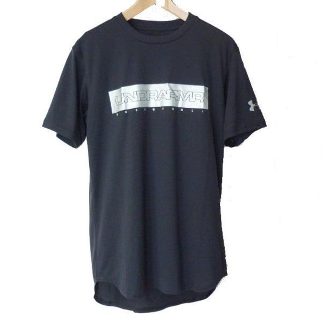 UNDER ARMOUR(アンダーアーマー)の新品◆(MD)アンダーアーマー 黒シルバーロゴヒートギアTシャツ メンズのトップス(Tシャツ/カットソー(半袖/袖なし))の商品写真