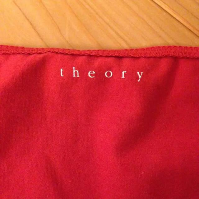 theory(セオリー)のtheory Vネック 半袖Tシャツ 美品✨ レディースのトップス(Tシャツ(半袖/袖なし))の商品写真
