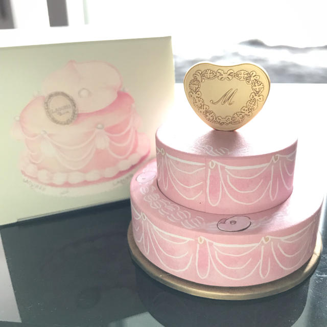 Les Merveilleuses LADUREE(レメルヴェイユーズラデュレ)のお値下げ⭐️ラデュレ🎀限定UVパウダー コスメ/美容のベースメイク/化粧品(フェイスパウダー)の商品写真