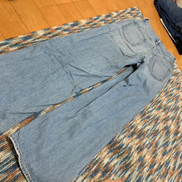 AZUL by moussy(アズールバイマウジー)のアズールバイマウジー ワイドパンツ レディースのパンツ(デニム/ジーンズ)の商品写真