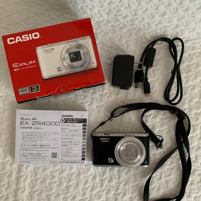 ＊CASIO EXILIM EX-ZR4000 ホワイト ■ 良品