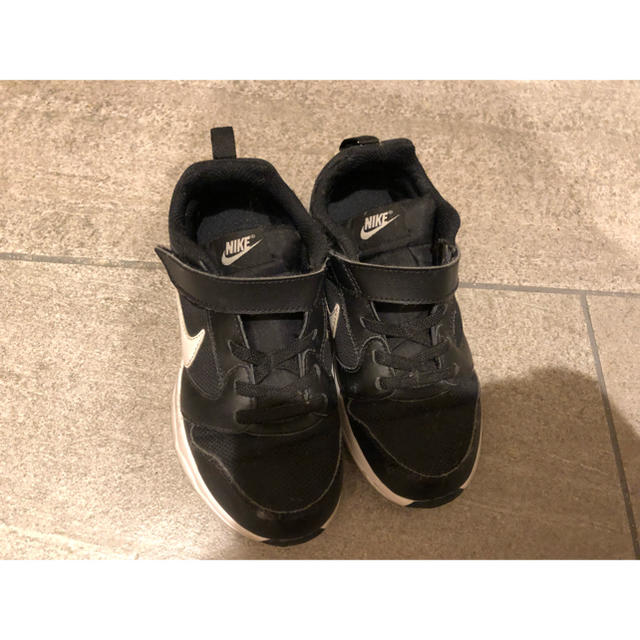 NIKE(ナイキ)のNIKEスニーカー20センチ キッズ/ベビー/マタニティのキッズ靴/シューズ(15cm~)(スニーカー)の商品写真