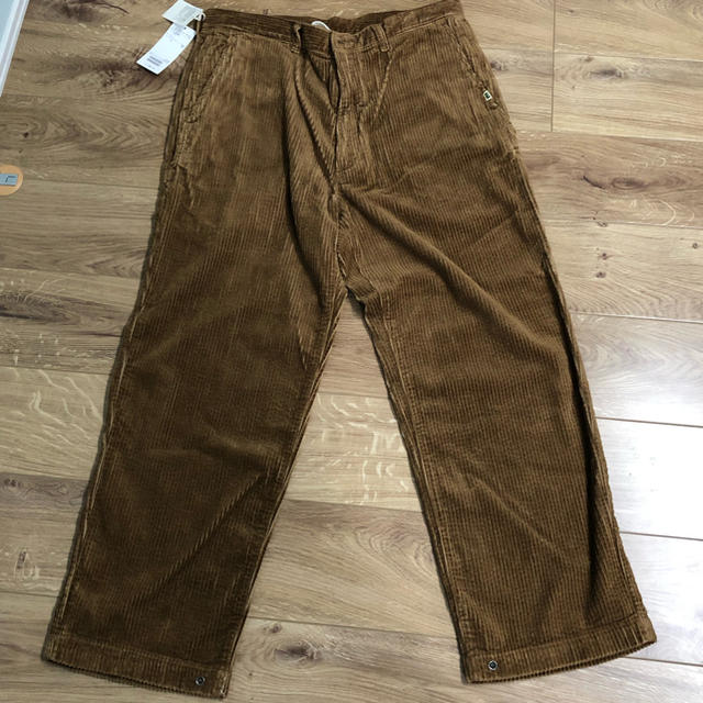 BEAMS(ビームス)のBEAMS SSZ CORD BAGGY PANT Lサイズ 新品未使用 メンズのパンツ(その他)の商品写真