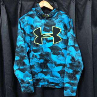 アンダーアーマー(UNDER ARMOUR)のUNDER ARMOUR プルオーバーパーカー(パーカー)