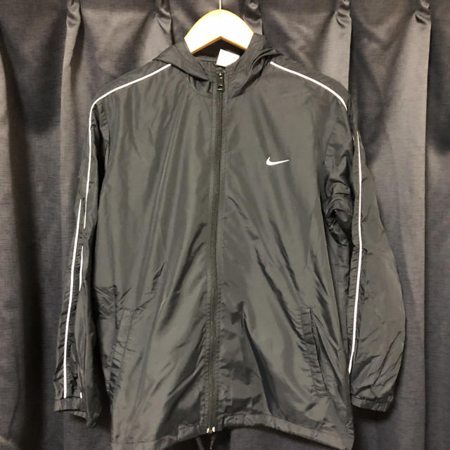 NIKE(ナイキ)のNIKE ナイロンジャケット キッズ/ベビー/マタニティのキッズ服男の子用(90cm~)(ジャケット/上着)の商品写真