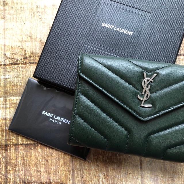 Saint Laurent(サンローラン)の新品 サンローラン ルル LOULOU カードケース グリーン お財布にも♫ レディースのファッション小物(名刺入れ/定期入れ)の商品写真