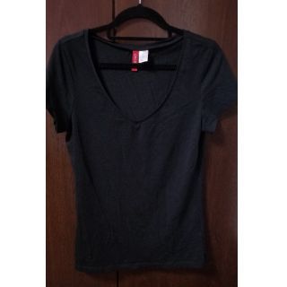 エイチアンドエム(H&M)のH&M VネックTシャツ(Tシャツ(半袖/袖なし))