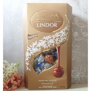 リンツ(Lindt)の＊リンツ　チョコレート　600g　いっぱい！　コストコ＊(菓子/デザート)