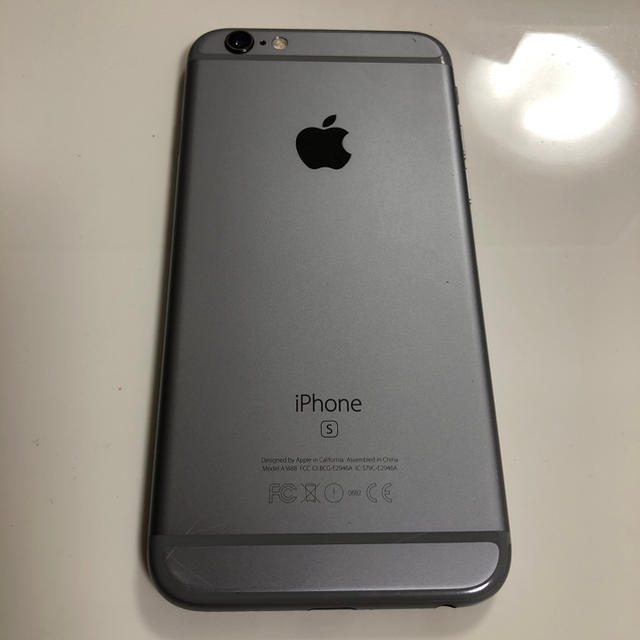 Apple(アップル)のiPhone6s 32GB au スマホ/家電/カメラのスマートフォン/携帯電話(スマートフォン本体)の商品写真