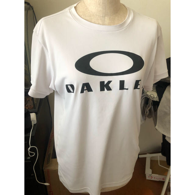 Oakley(オークリー)のOakley オークリー  Tシャツ メンズのトップス(Tシャツ/カットソー(半袖/袖なし))の商品写真