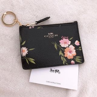 コーチ(COACH)の新品COACH キーリング付きパスケース  花柄③(名刺入れ/定期入れ)