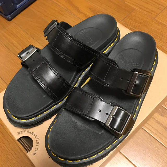 Dr.Martens(ドクターマーチン)のドクターマーチン マイルス レディースの靴/シューズ(サンダル)の商品写真