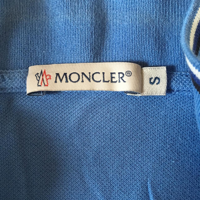 MONCLER(モンクレール)の☆モンクレール☆水色 ポロシャツ メンズのトップス(ポロシャツ)の商品写真