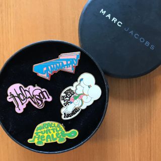 マークバイマークジェイコブス(MARC BY MARC JACOBS)のマークジェイコブス marc jacobs 缶バッチ (その他)