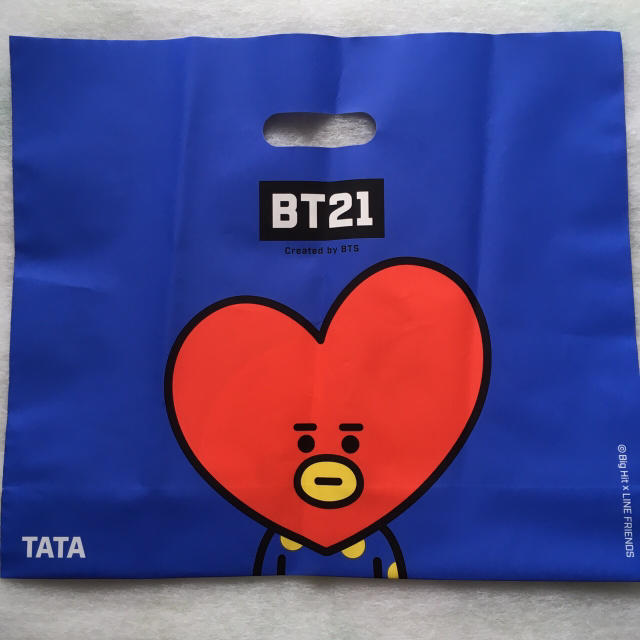 防弾少年団(BTS)(ボウダンショウネンダン)のBT21 扇風機 TATA ショッパー付き スマホ/家電/カメラの冷暖房/空調(扇風機)の商品写真