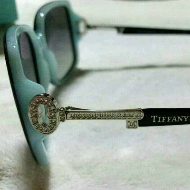 Tiffany & Co.(ティファニー)のティファニーサングラス レディースのファッション小物(サングラス/メガネ)の商品写真