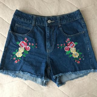 ハニーズ(HONEYS)のハニーズ刺繍デニム ショートパンツ(ショートパンツ)