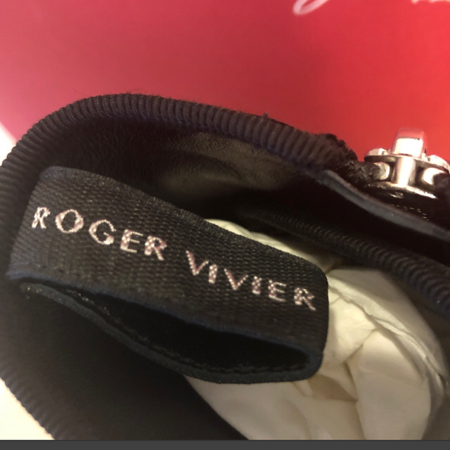 ROGER VIVIER(ロジェヴィヴィエ)のロジェヴィヴィエ  ブーツ  Roger Vivier 追加画像有 レディースの靴/シューズ(ブーツ)の商品写真