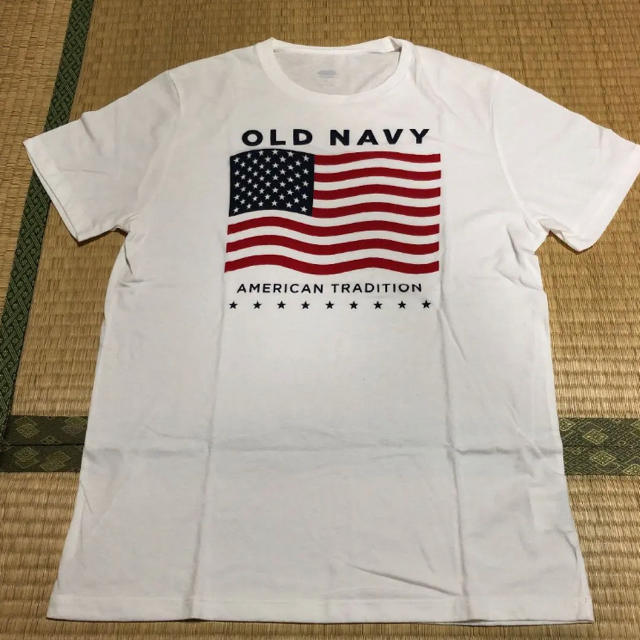 Old Navy(オールドネイビー)のオールドネイビー 国旗 Tシャツ M メンズのトップス(Tシャツ/カットソー(半袖/袖なし))の商品写真