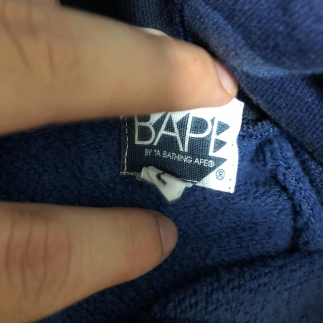 A BATHING APE(アベイシングエイプ)のbape ラインストーン初期 パーカー ファレル メンズのトップス(パーカー)の商品写真