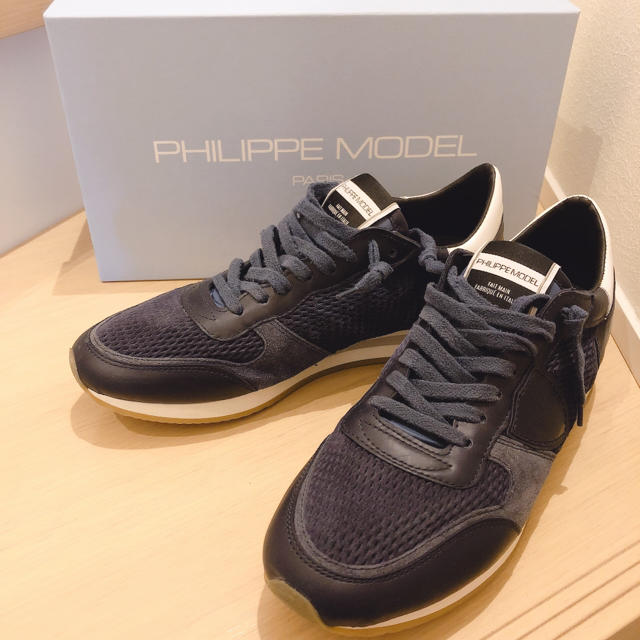 PHILIPPE MODEL(フィリップモデル)のPHILIPPE MODEL フィリップモデル スニーカー メンズの靴/シューズ(スニーカー)の商品写真