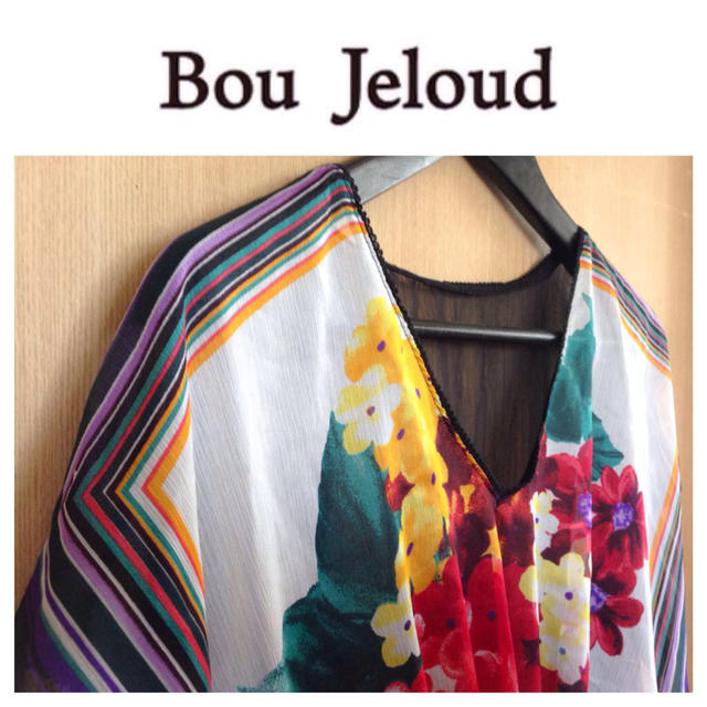 Bou Jeloud(ブージュルード)の美品✽花柄ブーケパネルチュニック レディースのトップス(チュニック)の商品写真