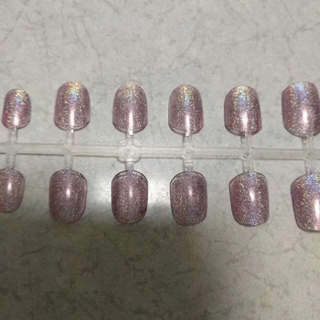 OPI(オーピーアイ)の新品　ネイルチップ　つけ爪　OPI ラメ！　紫　厚塗り コスメ/美容のネイル(つけ爪/ネイルチップ)の商品写真