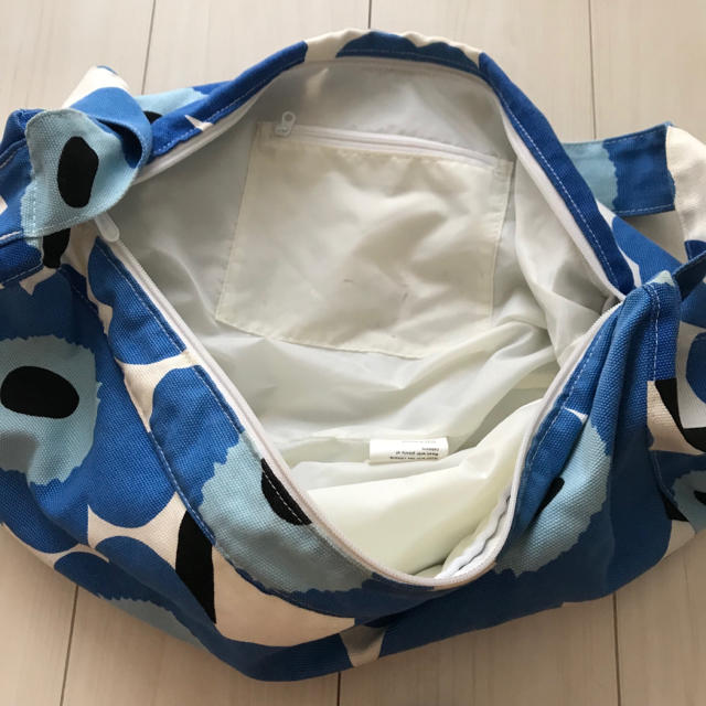 marimekko(マリメッコ)のmarimekko マリメッコ ウニッコ柄 ショルダーバッグ 青 レディースのバッグ(ショルダーバッグ)の商品写真