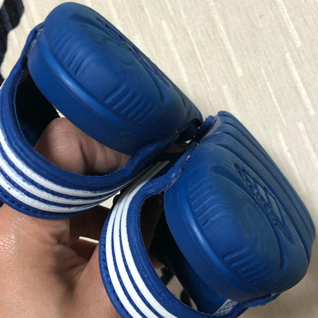 adidas(アディダス)のadidas キッズ サンダル 13cm キッズ/ベビー/マタニティのベビー靴/シューズ(~14cm)(サンダル)の商品写真