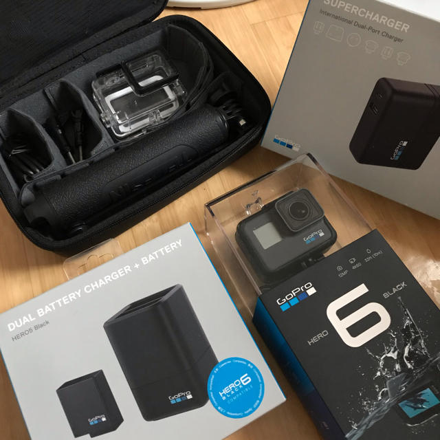 カメラGoPro HERO6 1度使用のみの美品！！ セット ケース 専用バッグ