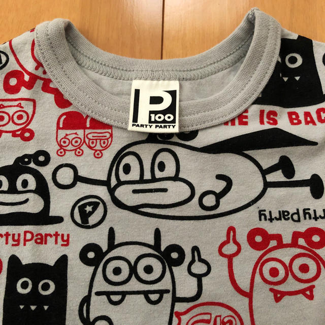 PARTYPARTY(パーティーパーティー)の専用 PARTY PARTY ロンT 100 キッズ/ベビー/マタニティのキッズ服男の子用(90cm~)(Tシャツ/カットソー)の商品写真