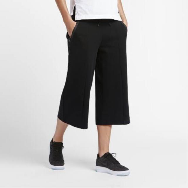 Nike Women Sportswear Tech Fleece Capris