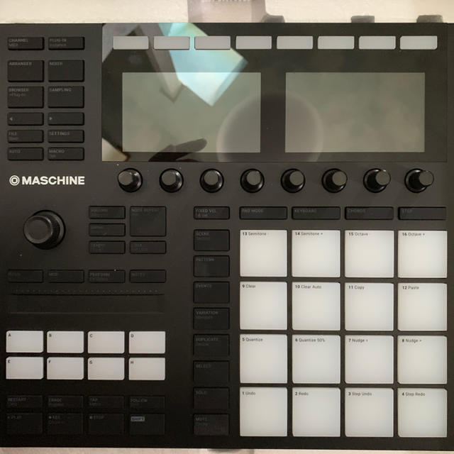 【中古・美品】maschine mk3 楽器のDTM/DAW(MIDIコントローラー)の商品写真