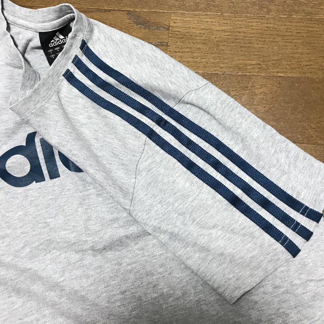 adidas(アディダス)のアディダス メンズTシャツ M スポーツ/アウトドアのサッカー/フットサル(ウェア)の商品写真